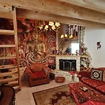 Pipitsa\'S Apartments
